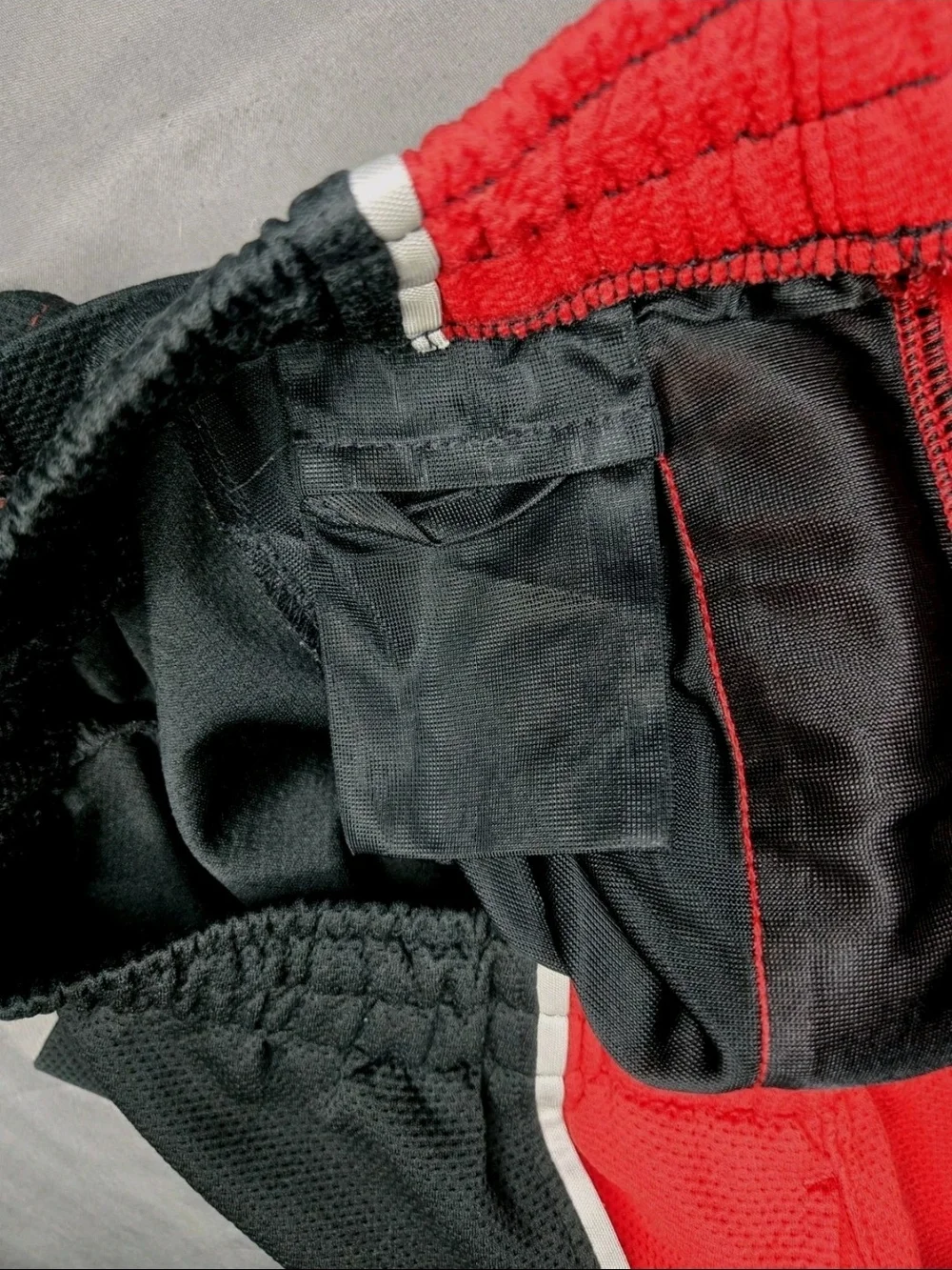 Vintage Air Jordan Jumpman Basketball Shorts Men's XL Black Red Mesh